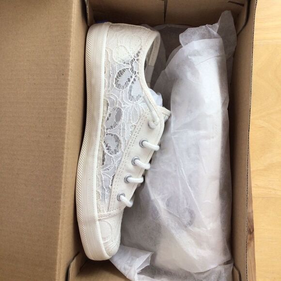 Keds Ecru Shoes Sneekers Lace Pattern New In The Box - Picture 10 of 10